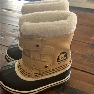 Toddler Sorel Boots Like NEW Size 7